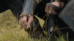 extant_GameOfThrones_6x01-TheRedWoman_3645