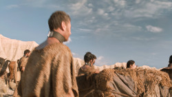 extant_GameOfThrones_6x01-TheRedWoman_3697