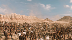 extant_GameOfThrones_6x01-TheRedWoman_3705