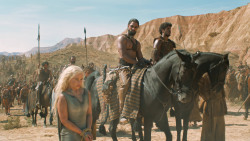 extant_GameOfThrones_6x01-TheRedWoman_3729