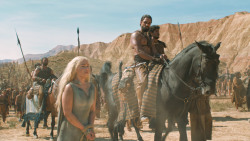 extant_GameOfThrones_6x01-TheRedWoman_3734