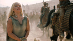 extant_GameOfThrones_6x01-TheRedWoman_3744