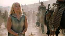 extant_GameOfThrones_6x01-TheRedWoman_3745