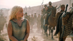 extant_GameOfThrones_6x01-TheRedWoman_3748