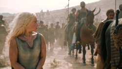 extant_GameOfThrones_6x01-TheRedWoman_3749