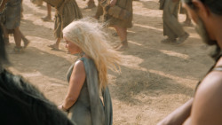 extant_GameOfThrones_6x01-TheRedWoman_3757