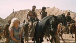 extant_GameOfThrones_6x01-TheRedWoman_3790