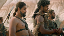extant_GameOfThrones_6x01-TheRedWoman_3792