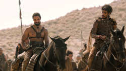extant_GameOfThrones_6x01-TheRedWoman_3816