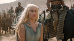 extant_GameOfThrones_6x01-TheRedWoman_3839