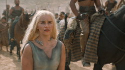 extant_GameOfThrones_6x01-TheRedWoman_3842