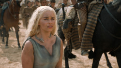 extant_GameOfThrones_6x01-TheRedWoman_3848