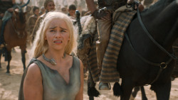 extant_GameOfThrones_6x01-TheRedWoman_3851