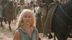 extant_GameOfThrones_6x01-TheRedWoman_3852