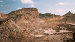 extant_GameOfThrones_6x01-TheRedWoman_3855