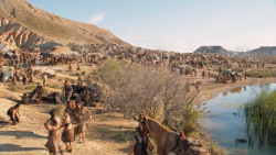 extant_GameOfThrones_6x01-TheRedWoman_3870