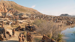 extant_GameOfThrones_6x01-TheRedWoman_3872
