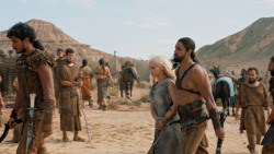 extant_GameOfThrones_6x01-TheRedWoman_3917