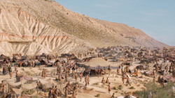 extant_GameOfThrones_6x01-TheRedWoman_3925