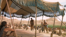 extant_GameOfThrones_6x01-TheRedWoman_3931
