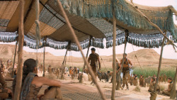 extant_GameOfThrones_6x01-TheRedWoman_3932