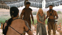 extant_GameOfThrones_6x01-TheRedWoman_3937