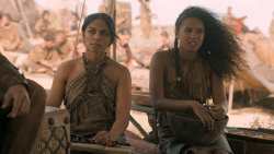 extant_GameOfThrones_6x01-TheRedWoman_3956
