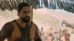 extant_GameOfThrones_6x01-TheRedWoman_3973