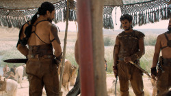 extant_GameOfThrones_6x01-TheRedWoman_3979
