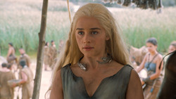 extant_GameOfThrones_6x01-TheRedWoman_3991