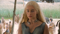 extant_GameOfThrones_6x01-TheRedWoman_3993