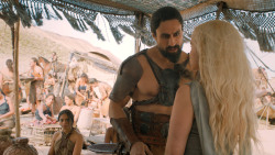 extant_GameOfThrones_6x01-TheRedWoman_3998