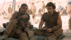 extant_GameOfThrones_6x01-TheRedWoman_4007
