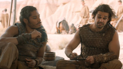 extant_GameOfThrones_6x01-TheRedWoman_4018