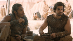 extant_GameOfThrones_6x01-TheRedWoman_4019