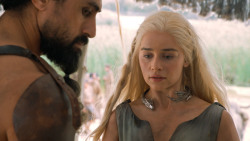 extant_GameOfThrones_6x01-TheRedWoman_4022