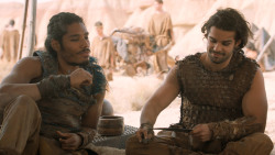 extant_GameOfThrones_6x01-TheRedWoman_4026