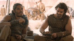 extant_GameOfThrones_6x01-TheRedWoman_4027