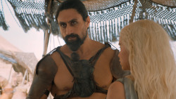 extant_GameOfThrones_6x01-TheRedWoman_4033