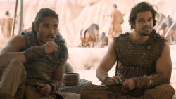 extant_GameOfThrones_6x01-TheRedWoman_4043