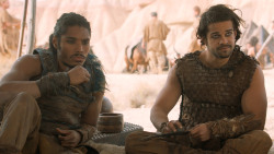 extant_GameOfThrones_6x01-TheRedWoman_4047