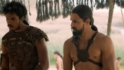 extant_GameOfThrones_6x01-TheRedWoman_4058