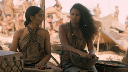extant_GameOfThrones_6x01-TheRedWoman_4060