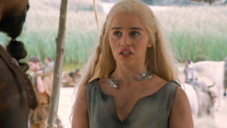 extant_GameOfThrones_6x01-TheRedWoman_4072