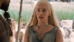 extant_GameOfThrones_6x01-TheRedWoman_4073