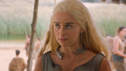 extant_GameOfThrones_6x01-TheRedWoman_4088