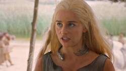 extant_GameOfThrones_6x01-TheRedWoman_4096