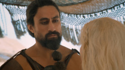 extant_GameOfThrones_6x01-TheRedWoman_4102