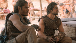 extant_GameOfThrones_6x01-TheRedWoman_4108