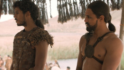 extant_GameOfThrones_6x01-TheRedWoman_4111